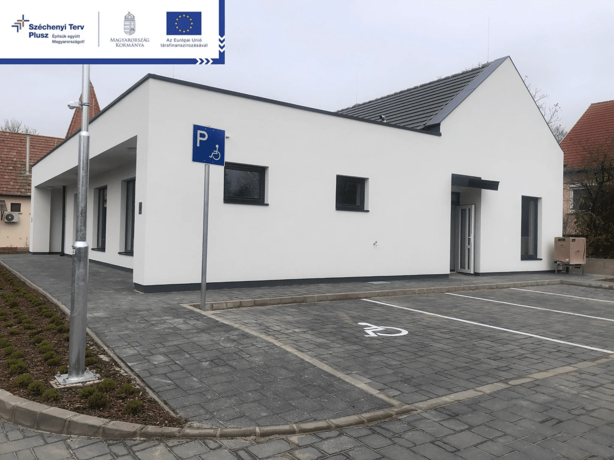 Felujitott orvosi rendelo 2 ducsai